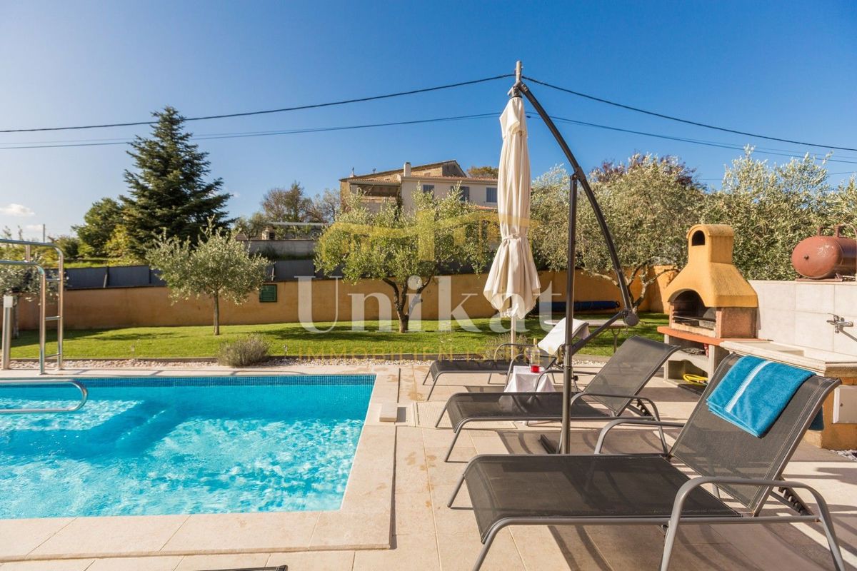 Hiša s čudovitim razgledom - Vižinada